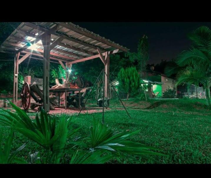 Cabanas Mama Rosa プエルト・イグアス エクステリア 写真